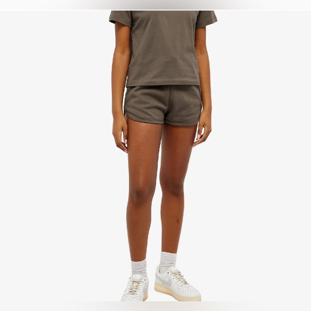 FEAR OF GOD ESSENTIALS SHORTS